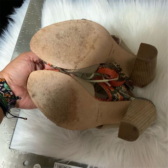 2439. Tracy Reese Plenty Annie Slingback Heels 7.5 - Picture 4 of 10